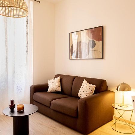 Xenia Apartments - Enjoy Porta Venezia In Modern Apt- 10 Min From Duomo Мілан Екстер'єр фото