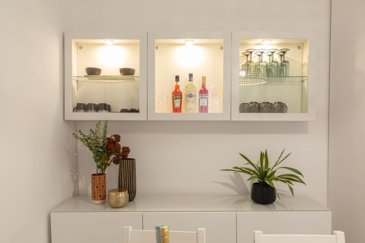 Xenia Apartments - Enjoy Porta Venezia In Modern Apt- 10 Min From Duomo Мілан Екстер'єр фото