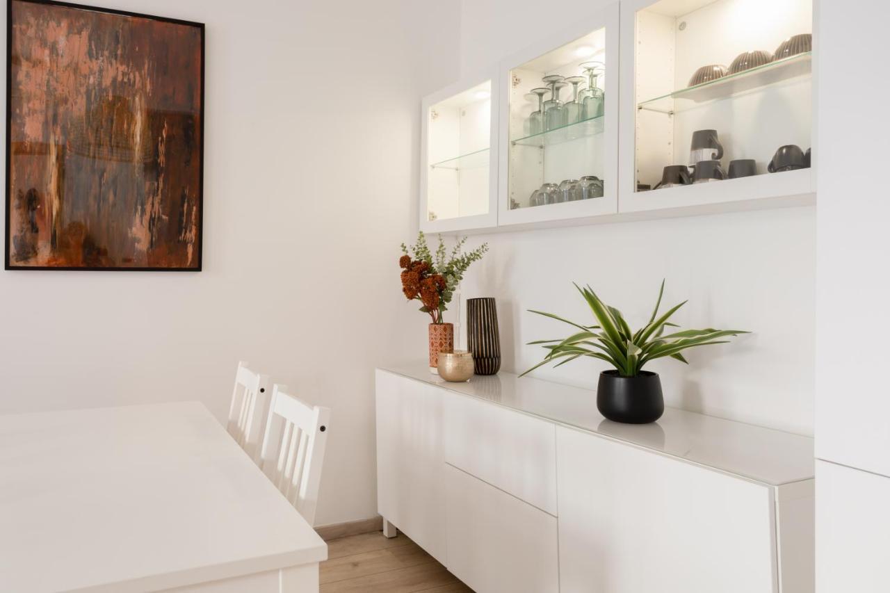 Xenia Apartments - Enjoy Porta Venezia In Modern Apt- 10 Min From Duomo Мілан Екстер'єр фото