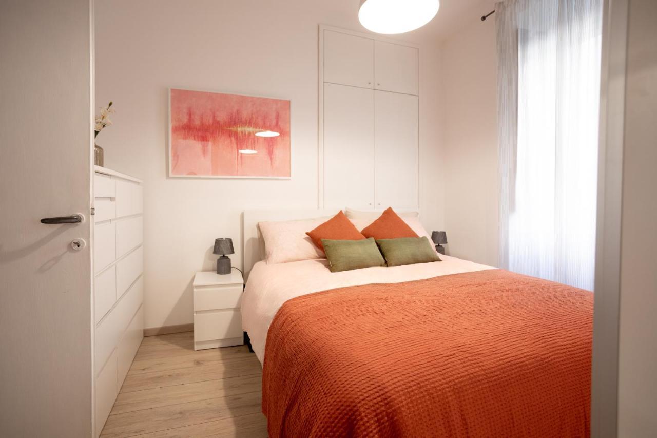 Xenia Apartments - Enjoy Porta Venezia In Modern Apt- 10 Min From Duomo Мілан Екстер'єр фото